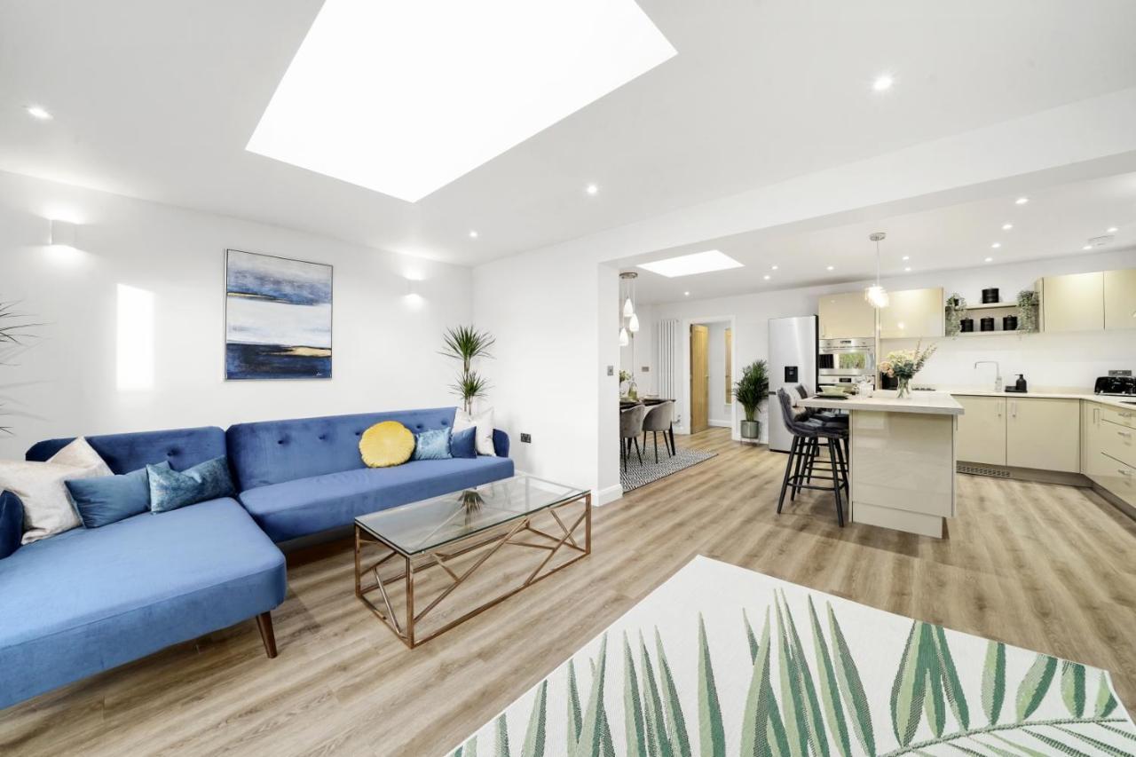 Modern Bungalow In Maidstone Sleeps 5 With Free Parking Extérieur photo
